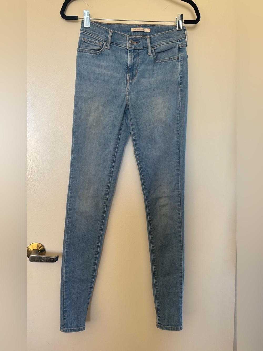 Levi's Light Blue 710 Super Skinny Jeans in Size 26